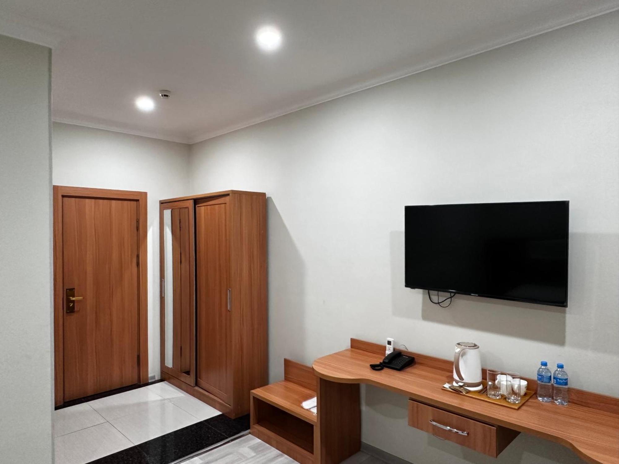 The Moon Tashkent Hotel Extérieur photo